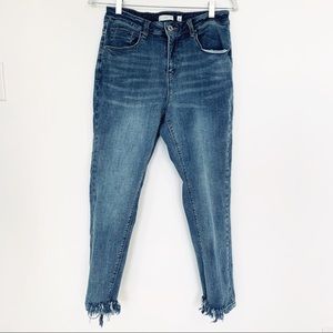 a loves a High Waisted Fringe Cut Jeans Size 28